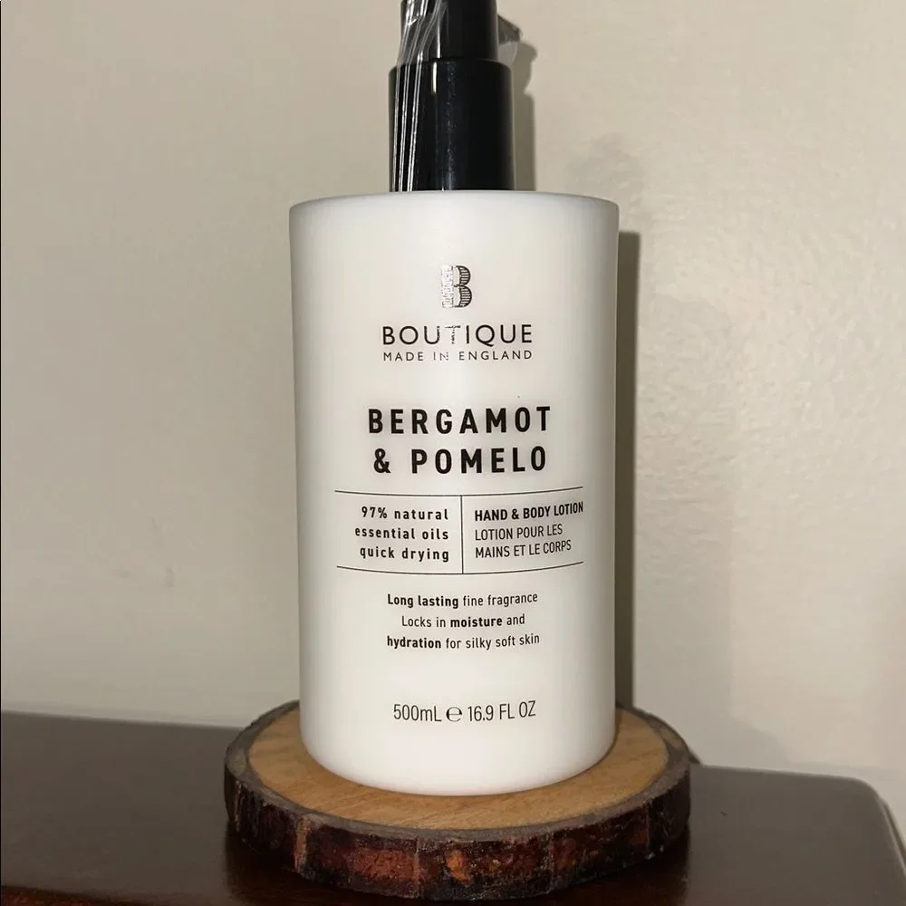 COLE BEAUTY new never